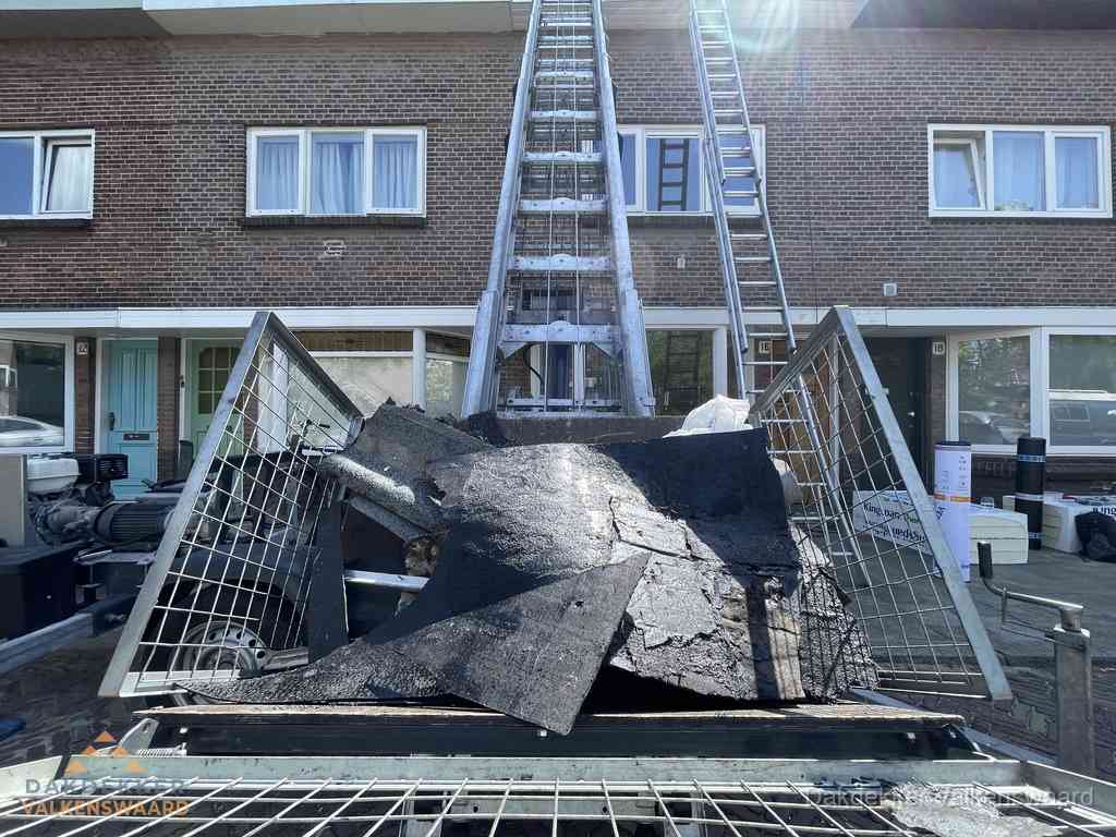 Kosten dakreparatie: dakschade aan flatgebouw in Valkenswaard